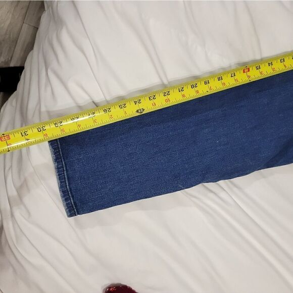 Michael kors dillon relaxed distressed jeans - Picture 5 of 13